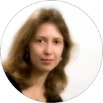 Anya Zinoveva headshot